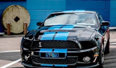 AUTOMOBILE VEHICLE MUSTANG GT FORD 