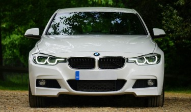 WHITE BMW CAR