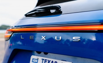 BLUE CAR IN CLOSE UP SHOT LEXUS