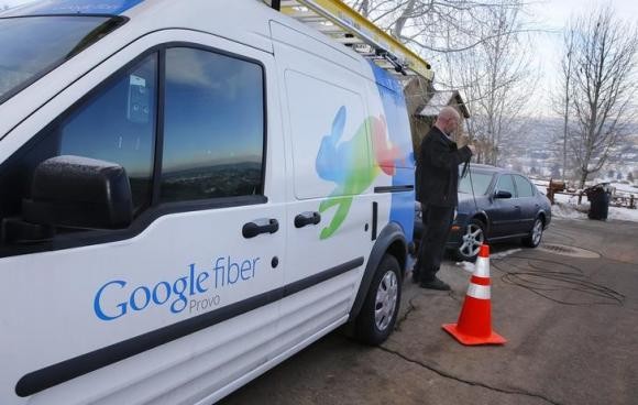 Google tests waters for potential ultra-fast wireless service