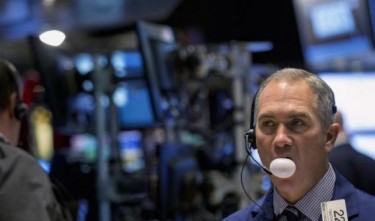 Wall Street set to open flat after three-week run