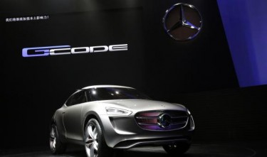 As China's luxury car wave ebbs, foreign firms seek domestic foothold