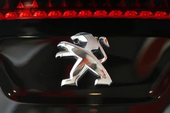 Peugeot plans to cut 3,450 French jobs in 2015: sources
