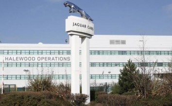 Jaguar Land Rover agrees UK pay deal with union