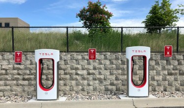 Tesla Supercharger 