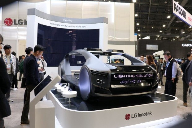 LG Innotek Booth, Lightning at CES 2024